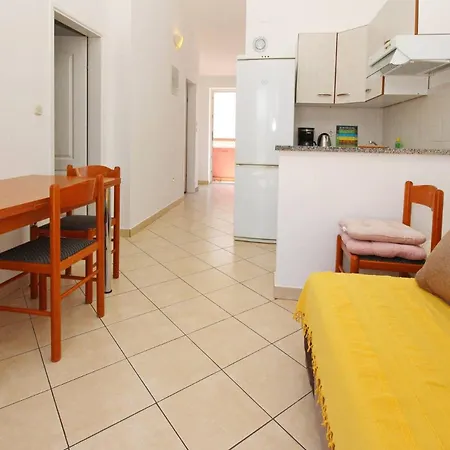 Apartments Lovincic Baska  Exterior photo