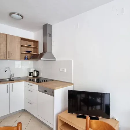 Apartments Lovincic Baska  Exterior photo