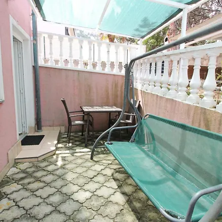 Apartments Lovincic Baska  Exterior photo