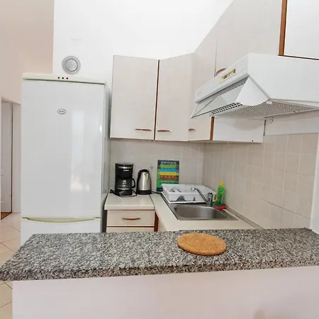 Apartments Lovincic Baska  Exterior photo