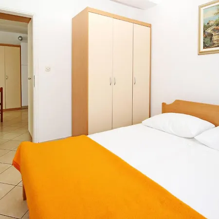 Apartments Lovincic Baska  Exterior photo