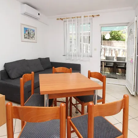 Apartments Lovincic Baska  Exterior photo