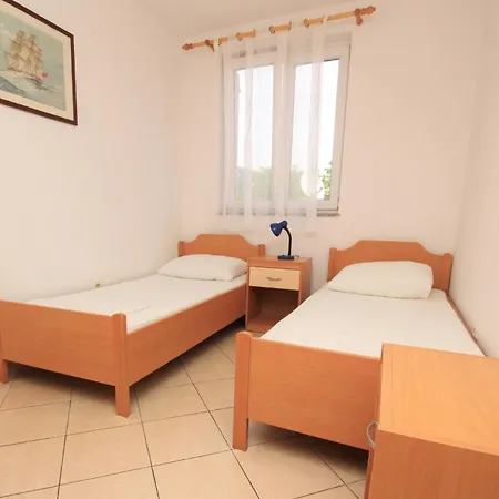 Apartments Lovincic Baska  Exterior photo