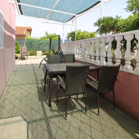 Apartments Lovincic Baska  Exterior photo