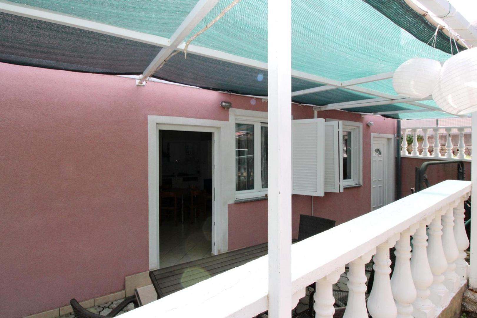 Lovincic Guest house *