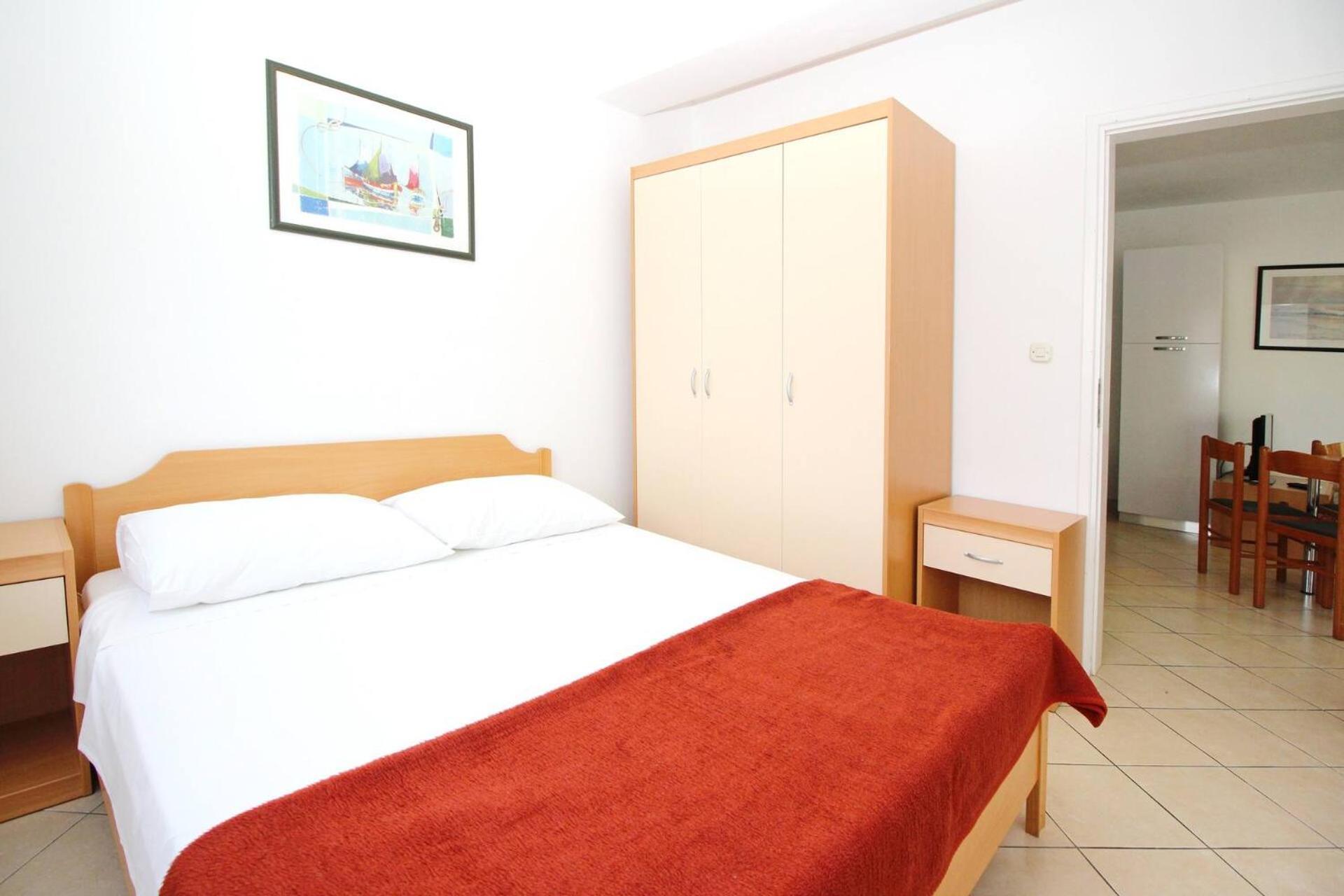 Guest house Lovincic